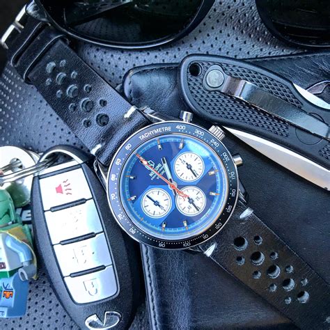 Traveling With Watches .